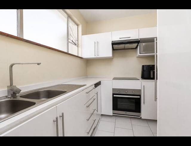 1 BEDROOM FLAT FOR SALE IN ESSENWOOD